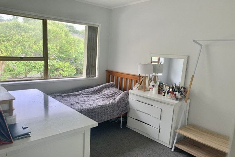 Photo of property in 3/19 Chequers Avenue, Glenfield, Auckland, 0629