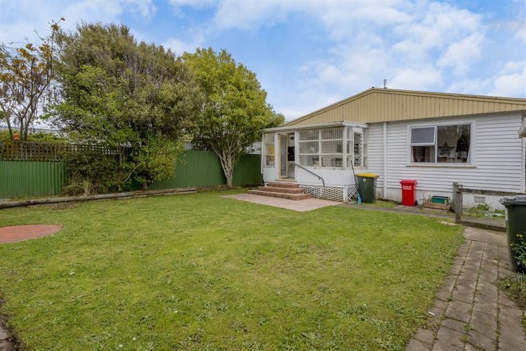 Photo of property in 28 Elizabeth Street, Levin, 5510