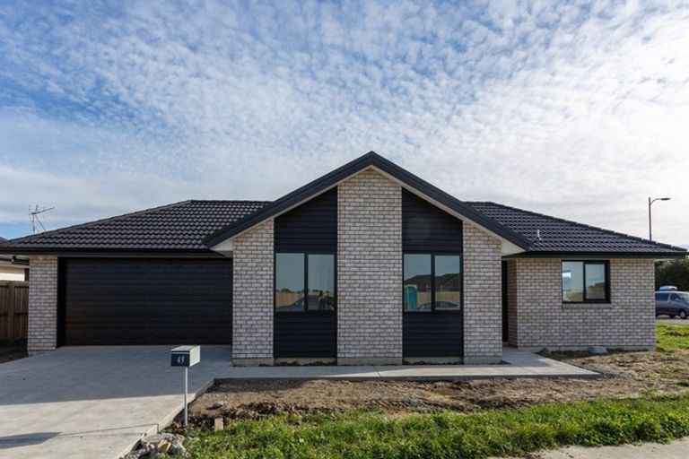 Photo of property in 49 Woodville Street, Edgeware, Christchurch, 8013