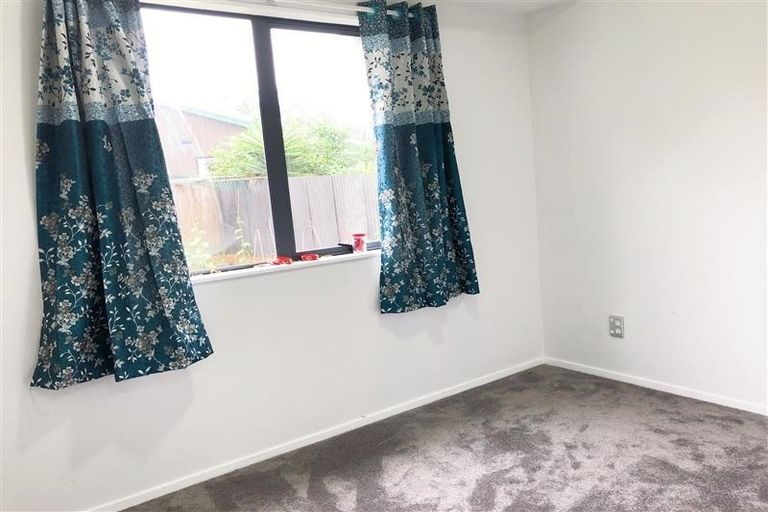 Photo of property in 162c Henderson Valley Road, Henderson, Auckland, 0612