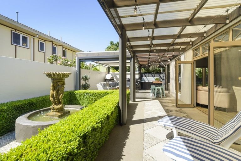 Photo of property in 28a Karina Terrace, Roslyn, Palmerston North, 4414