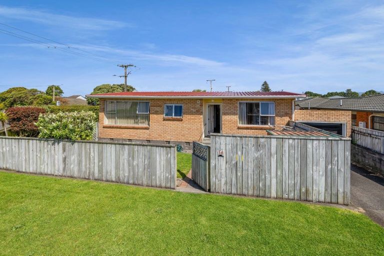 Photo of property in 38 Clemow Road, Fitzroy, New Plymouth, 4312