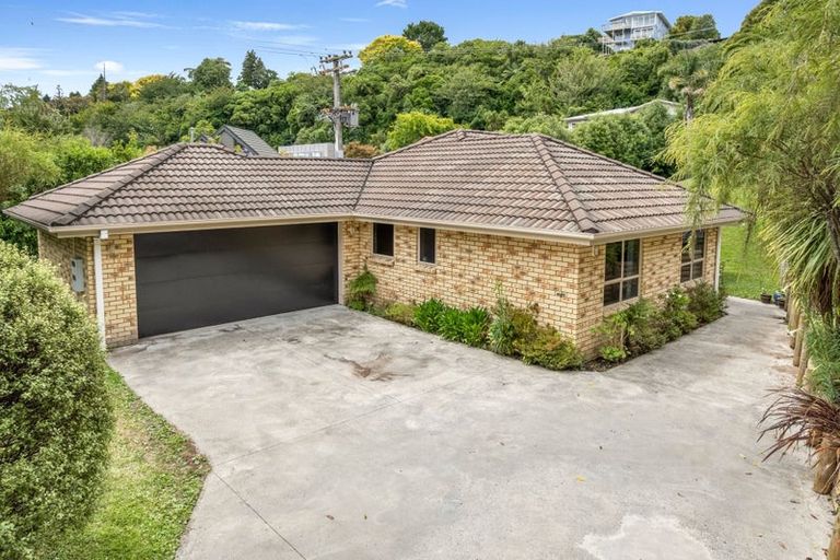 Photo of property in 8 Libra Place, Kawaha Point, Rotorua, 3010