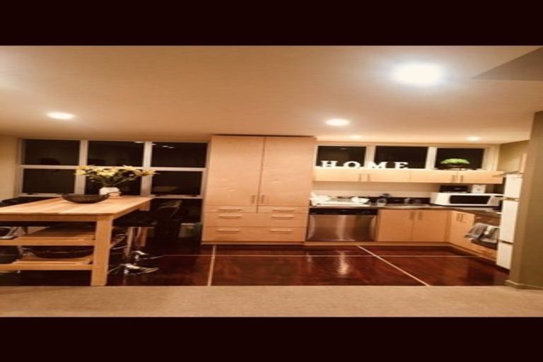 Photo of property in 306u2 Evans Bay Parade, Hataitai, Wellington, 6021