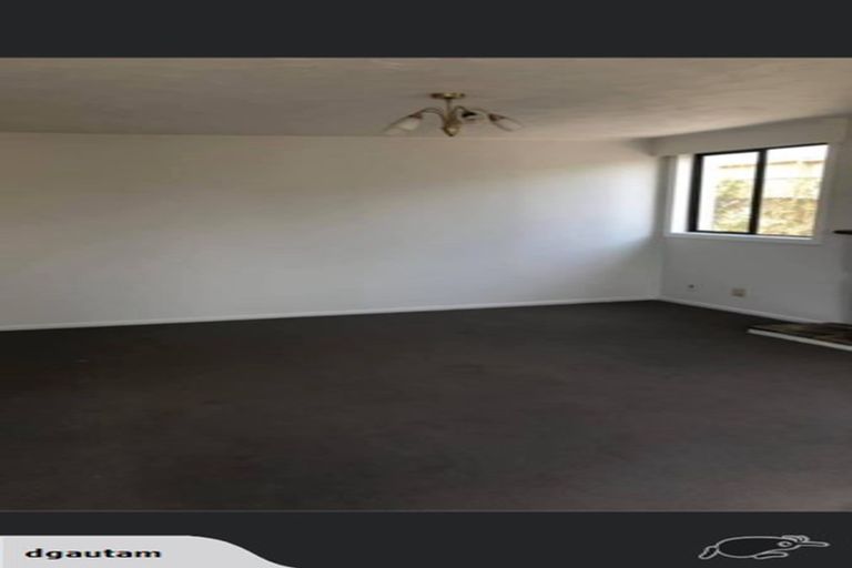 Photo of property in 76 Rimu Street, New Lynn, Auckland, 0600