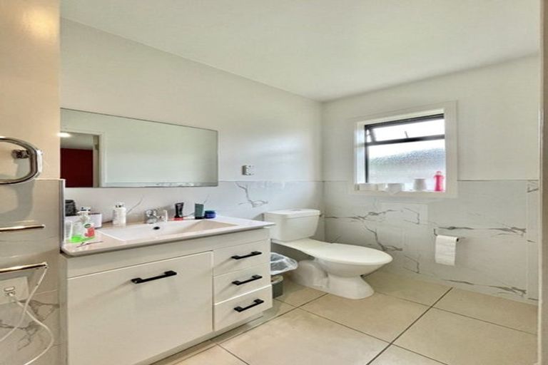 Photo of property in 37 Fraser Colman Grove, Wainuiomata, Lower Hutt, 5014