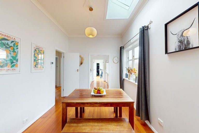 Photo of property in 47 Freyberg Street, Lyall Bay, Wellington, 6022