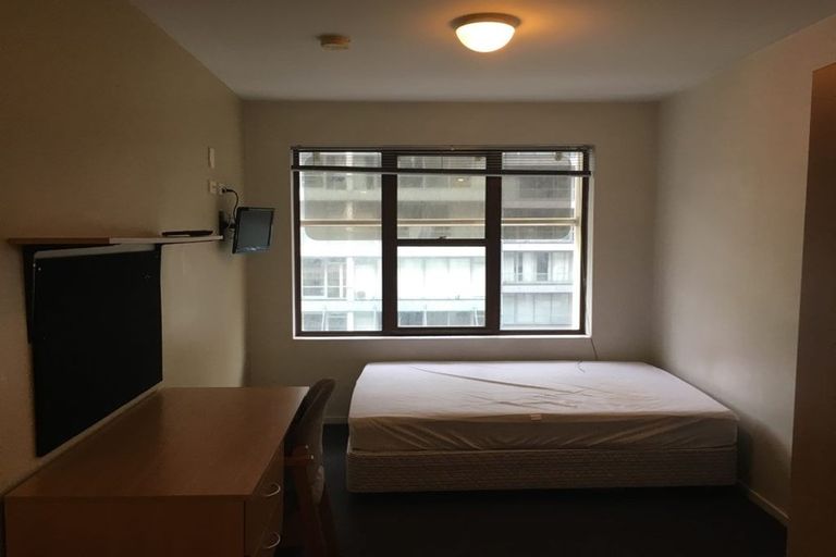 Photo of property in Orange Apartments/victoria Centr, 906/169 The Terrace, Wellington Central, Wellington, 6011
