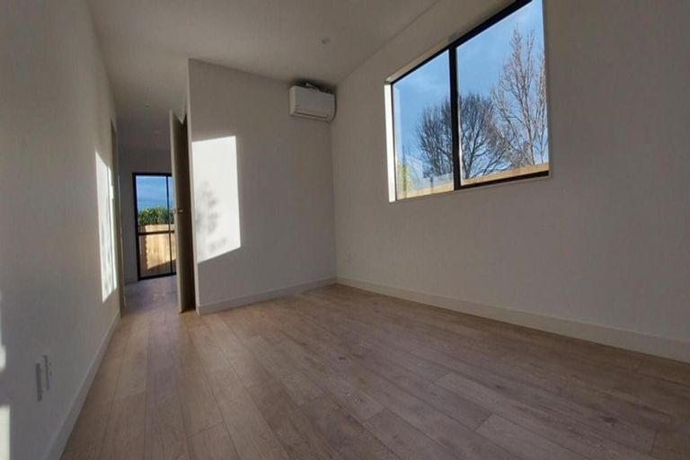 Photo of property in 29d Mackenzie Street, Te Atatu South, Auckland, 0610