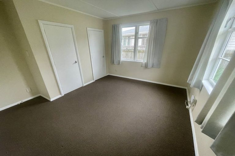 Photo of property in 21 Hunter Street, Taita, Lower Hutt, 5011