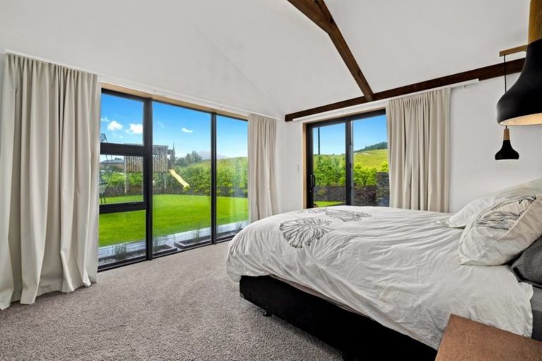 Photo of property in 49 Kirimoko Crescent, Wanaka, 9305