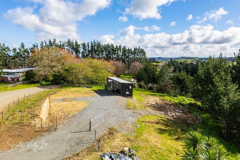 Photo of property in 439 Franklin Road, Paparoa, 0571