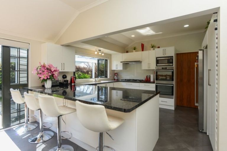 Photo of property in 14 Kingsgate Lane, Havelock North, 4130