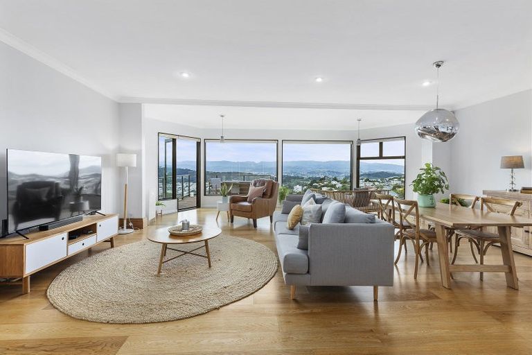 Photo of property in 33 Karepa Street, Brooklyn, Wellington, 6021