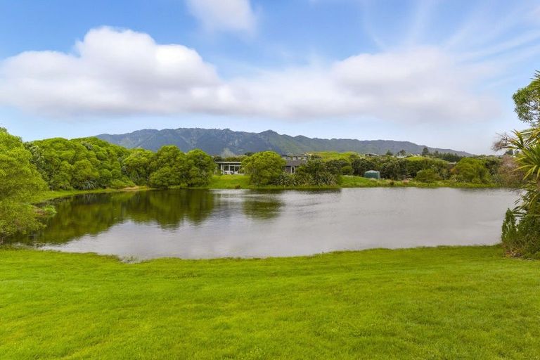 Photo of property in 34 Pairuku Lane, Peka Peka, Waikanae, 5391