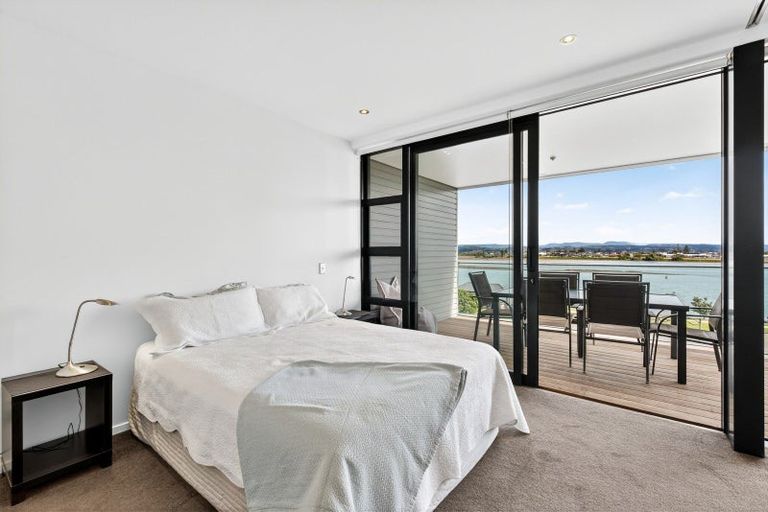 Photo of property in 407/7 Humber Street, Pandora, Napier, 4110