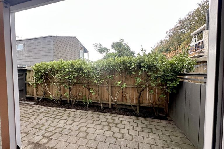 Photo of property in 2/6 Opoia Drive, Hamilton East, Hamilton, 3216