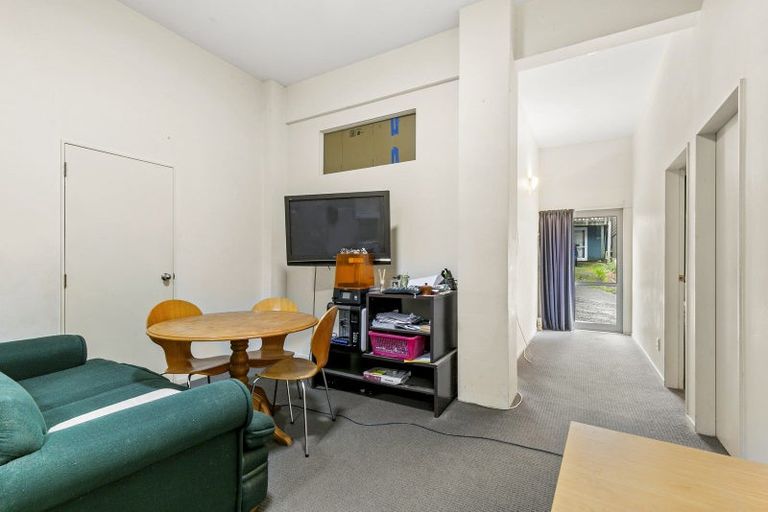Photo of property in 1/27 Drummond Street, Mount Cook, Wellington, 6021