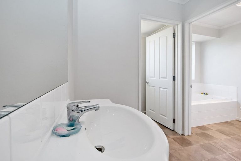 Photo of property in 6 Iraklis Close, Templeton, Christchurch, 8042