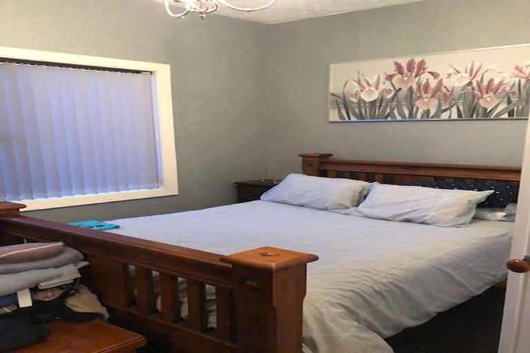 Photo of property in 27 Division Street, Riccarton, Christchurch, 8041