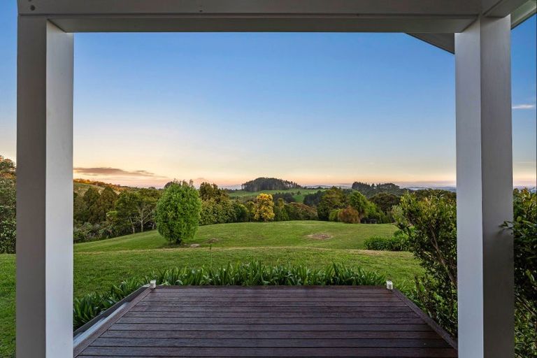 Photo of property in 109 Govan Wilson Road, Whangaripo, Warkworth, 0985