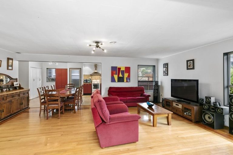 Photo of property in 31 Mcgowan Road, Wainuiomata, Lower Hutt, 5014