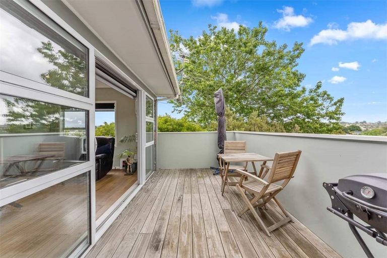 Photo of property in 20 Redwood Drive, Massey, Auckland, 0614