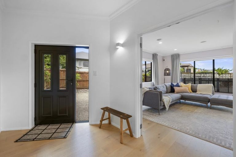 Photo of property in 176a Heta Road, Highlands Park, New Plymouth, 4312