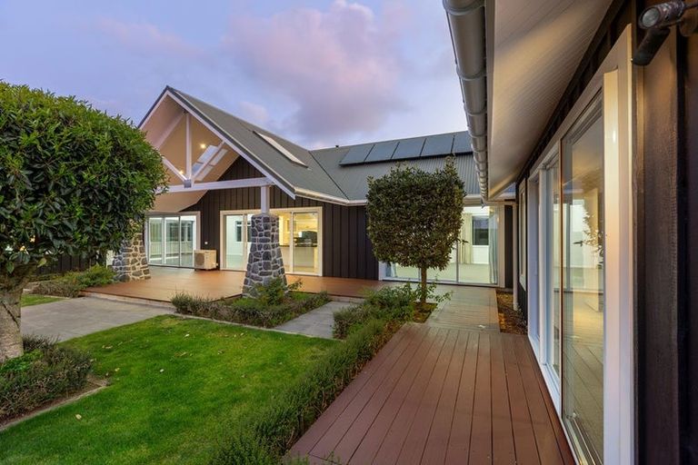 Photo of property in 144 Henwood Road, Paraite, New Plymouth, 4372