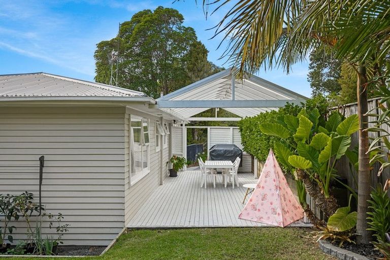 Photo of property in 39 Keegan Drive, Massey, Auckland, 0614