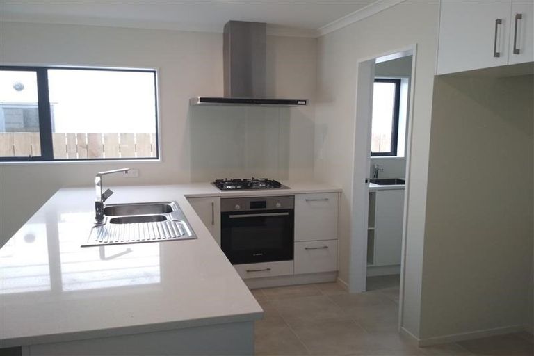 Photo of property in 51 Melksham Drive, Churton Park, Wellington, 6037