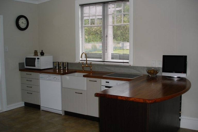 Photo of property in 14 Petherick Crescent, Johnsonville, Wellington, 6037