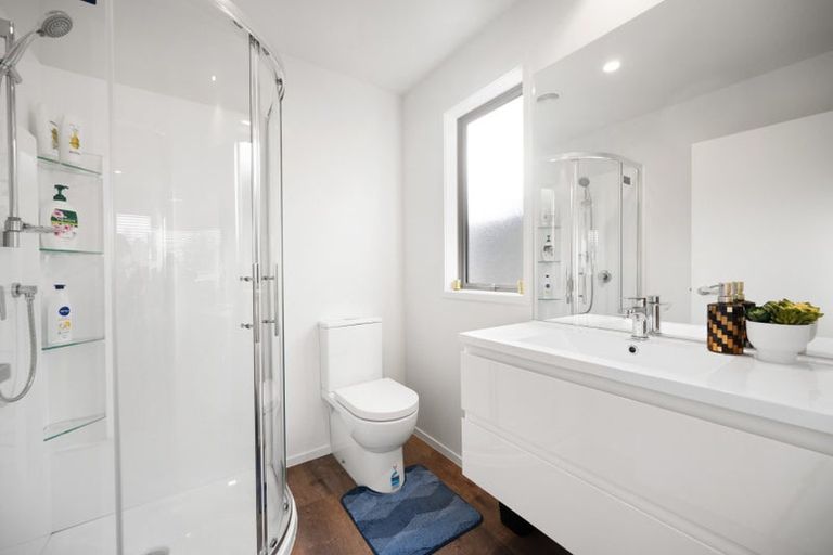 Photo of property in 3 Selkirk Lane, Hamilton Lake, Hamilton, 3204