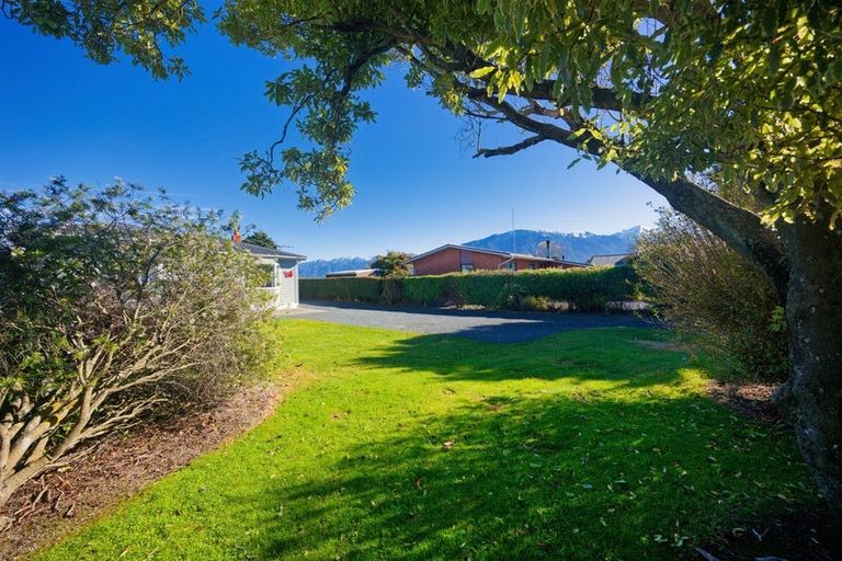 Photo of property in 127 Beach Road, Kaikoura, 7300