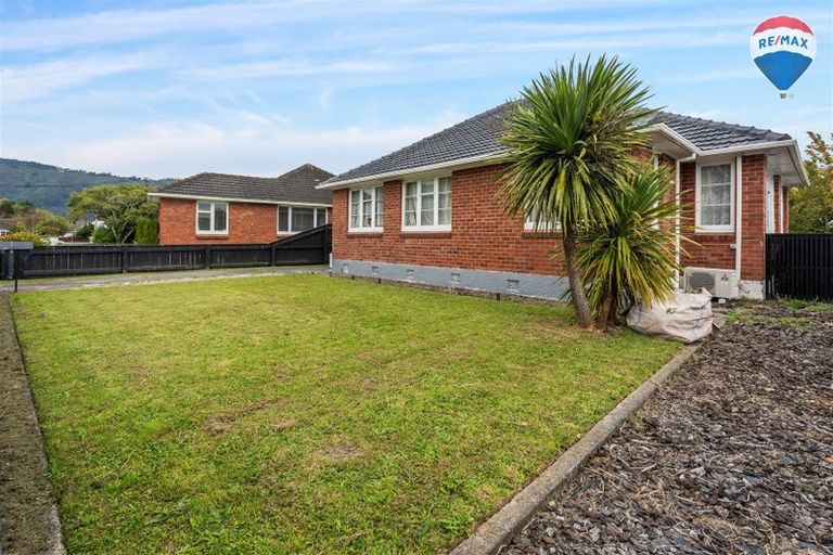 Photo of property in 89 Hewer Crescent, Naenae, Lower Hutt, 5011