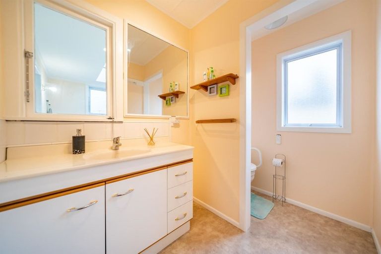 Photo of property in 6 Mckay Street, Wainuiomata, Lower Hutt, 5014