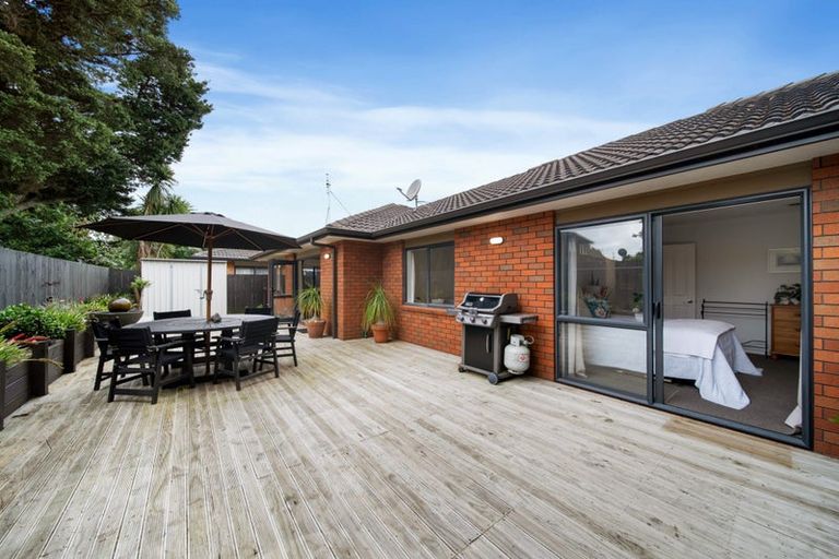 Photo of property in 17a Callis Avenue, Opaheke, Papakura, 2113