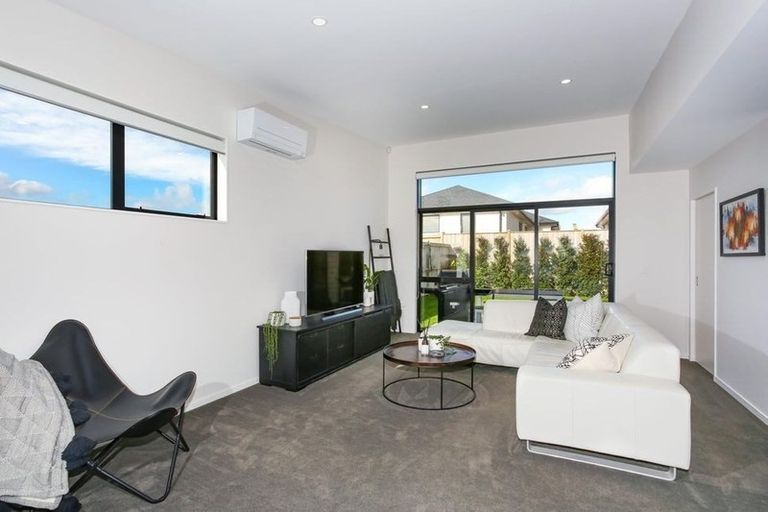 Photo of property in 12 Park Chester Road, Pukekohe, 2120