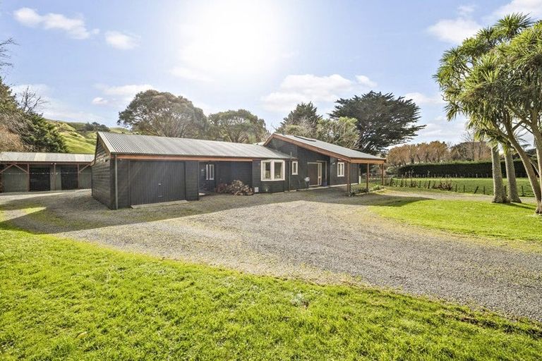 Photo of property in 549 Ohariu Valley Road, Ohariu, Wellington, 6037
