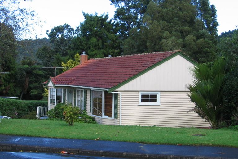 Photo of property in 23 Rimutaka Place, Titirangi, Auckland, 0604