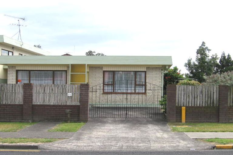 Photo of property in 2/49 Sartors Avenue, Browns Bay, Auckland, 0630