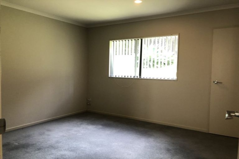 Photo of property in 104 Cyril French Drive, Flat Bush, Auckland, 2016