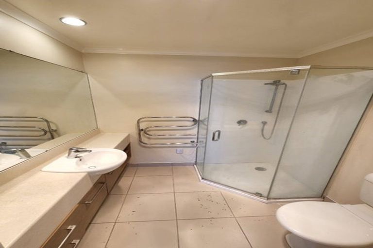 Photo of property in 39 The Track, Takanini, 2112