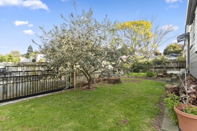 Photo of property in 5a James Cook Drive, Welcome Bay, Tauranga, 3112
