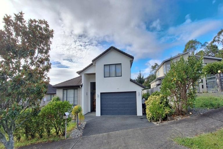 Photo of property in 34 Borneo Drive, Fairview Heights, Auckland, 0632