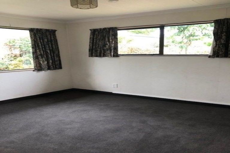 Photo of property in 33 Lupin Road, Otaki, 5512