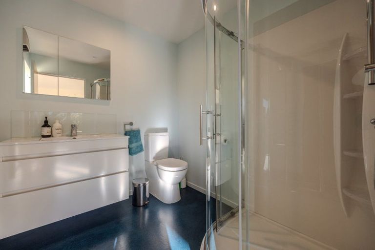 Photo of property in 8 Kennedy Crescent, Wanaka, 9305