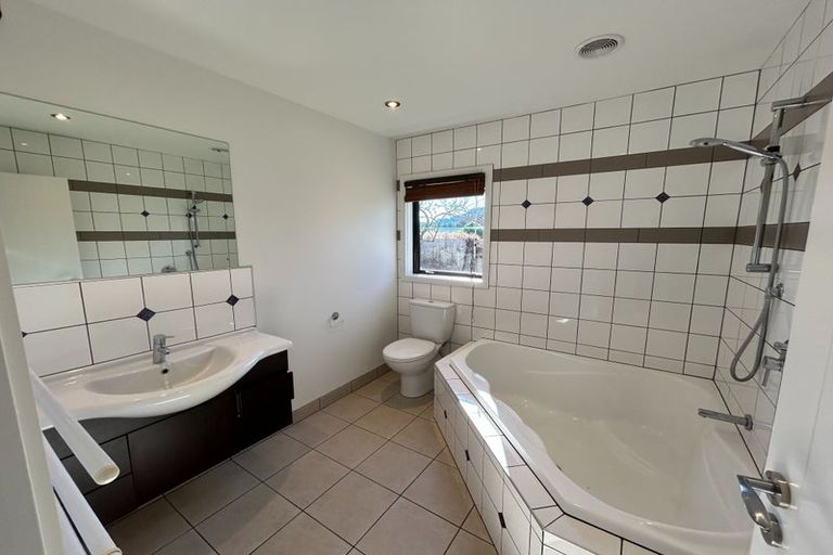 Photo of property in 60 Mount Iron Drive, Wanaka, 9305