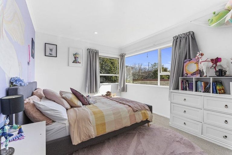 Photo of property in 6 Clearmont Crescent, Blagdon, New Plymouth, 4310