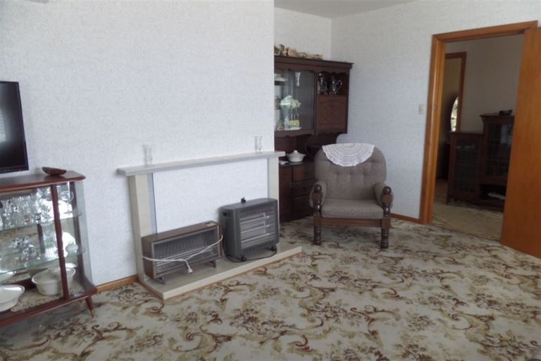 Photo of property in 13 Skerten Avenue, Hornby, Christchurch, 8042